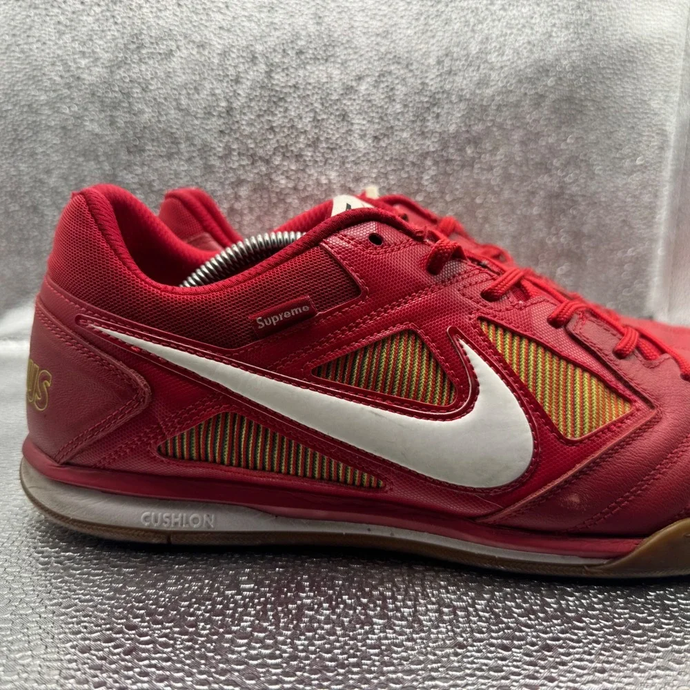 Size 12 Nike SB Gato Supreme Sneakers Mens Red Good AR0821-600 World Famous